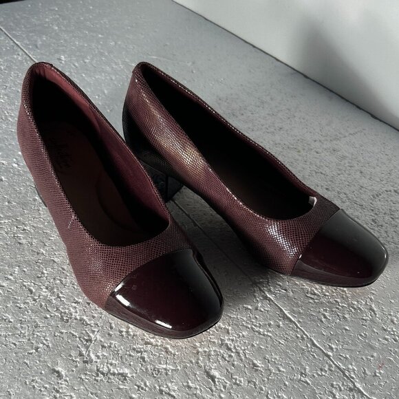 Clarks SZ10 Chartli Cap Toe Block Heel Comfort Shoe Wardrobe Staple Career Dress - Picture 5 of 9